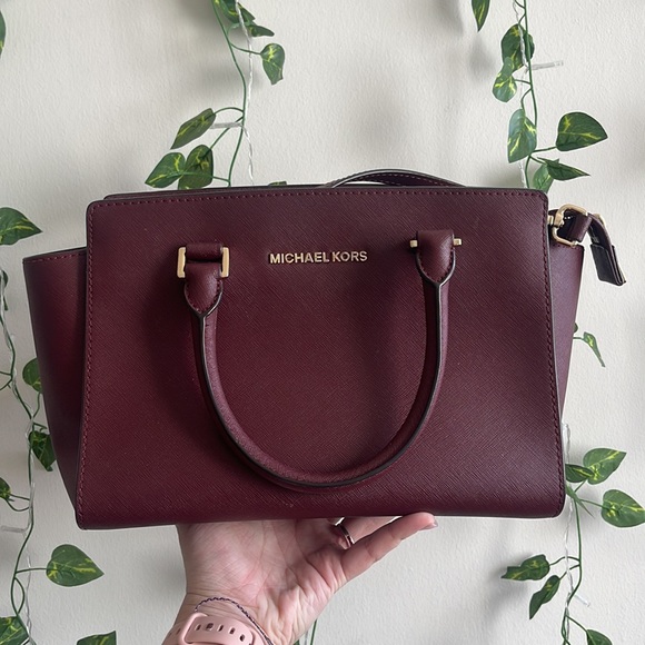 Michael Kors Burgundy Leather Medium Selma Crossbody - Picture 3 of 6